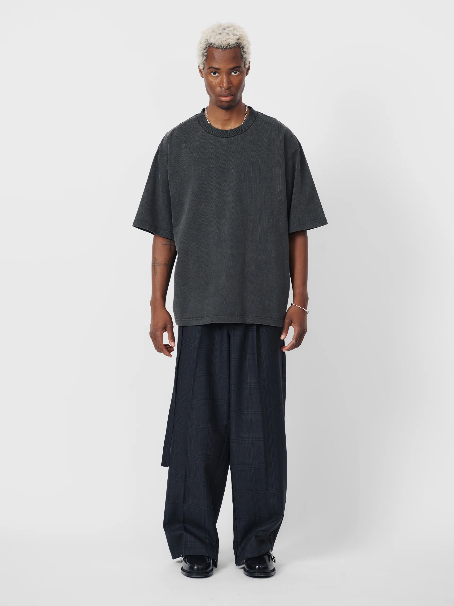 BEACH BRAINS Boxy Tee Charcoal - Image 2