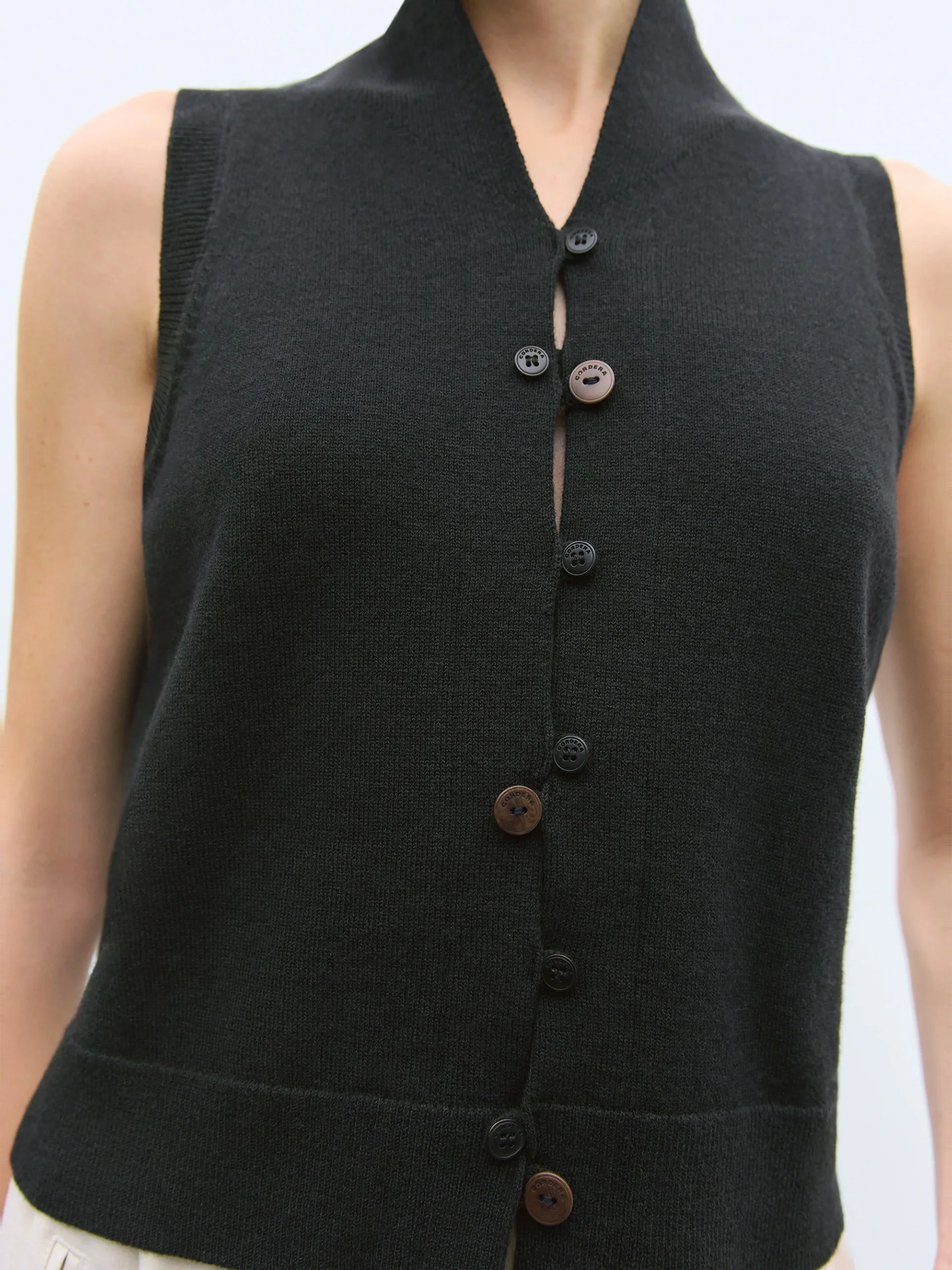 CORDERA Merino Wool Waistcoat Black - Image 3