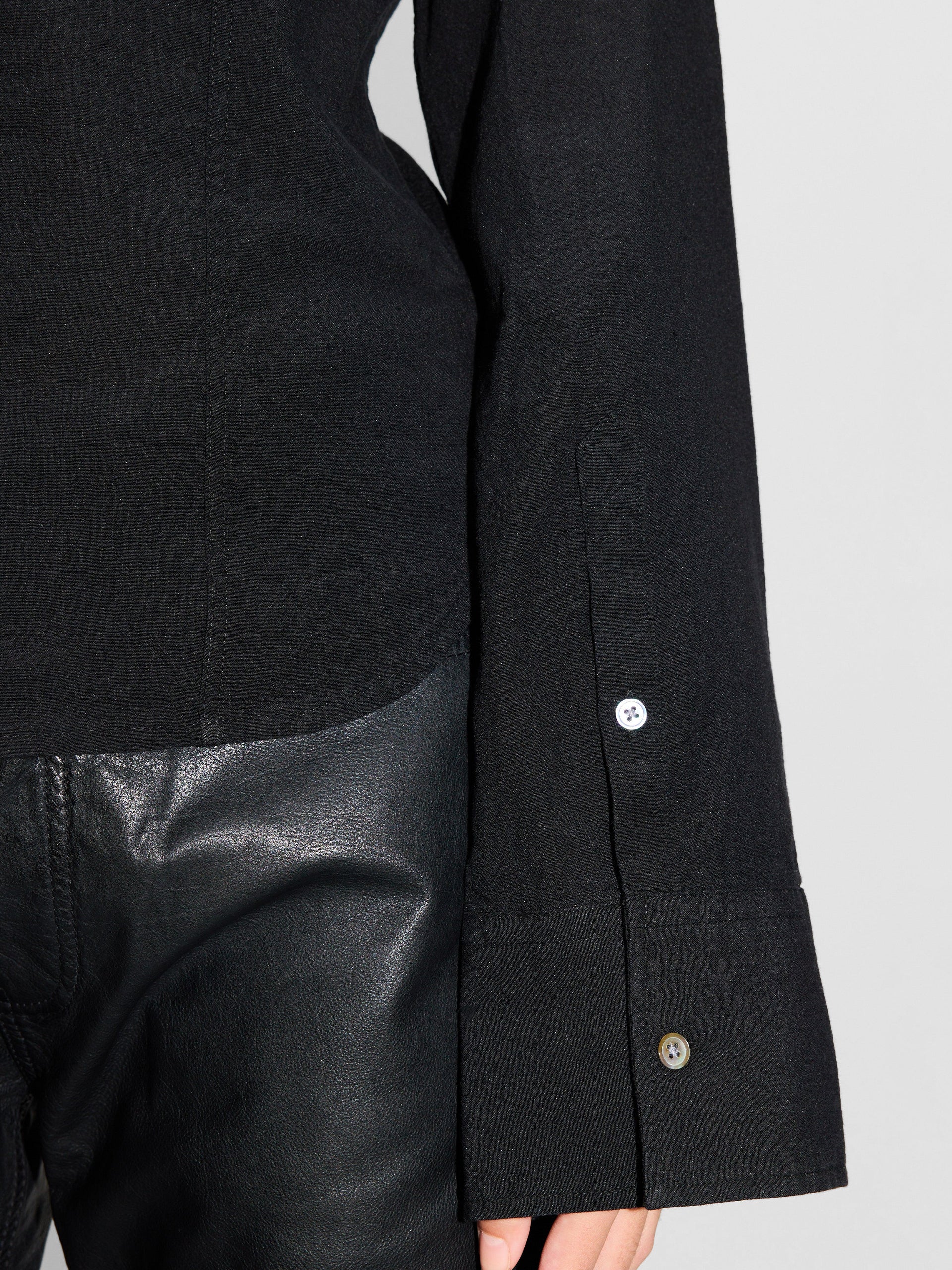 HOPE Shape Shirt Tumble Black - Image 3