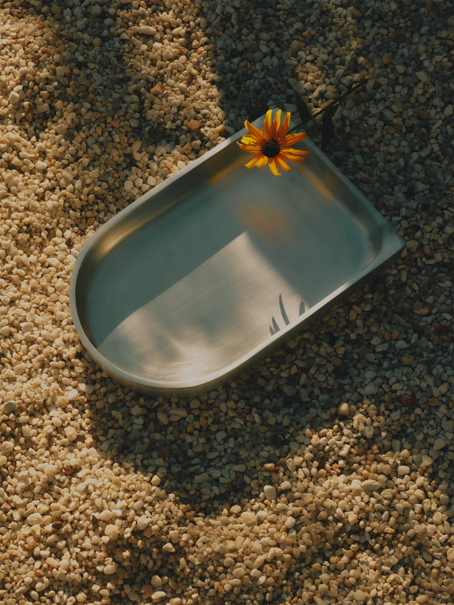 Lightly Arc Tray Medium Aluminium - Image 4