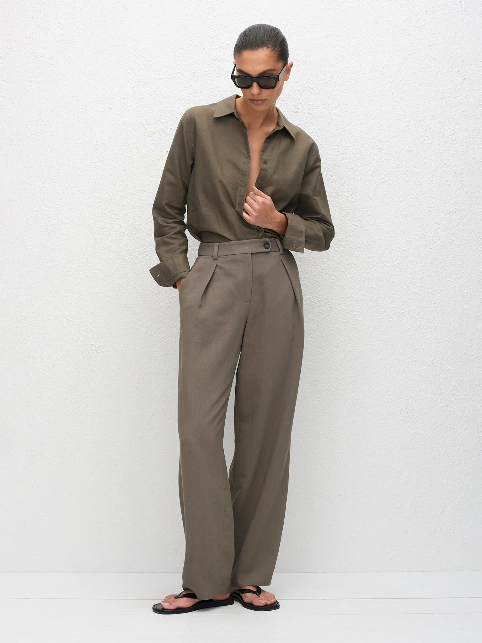 Matteau Tailored Pleat Trouser Myrtle - Image 5
