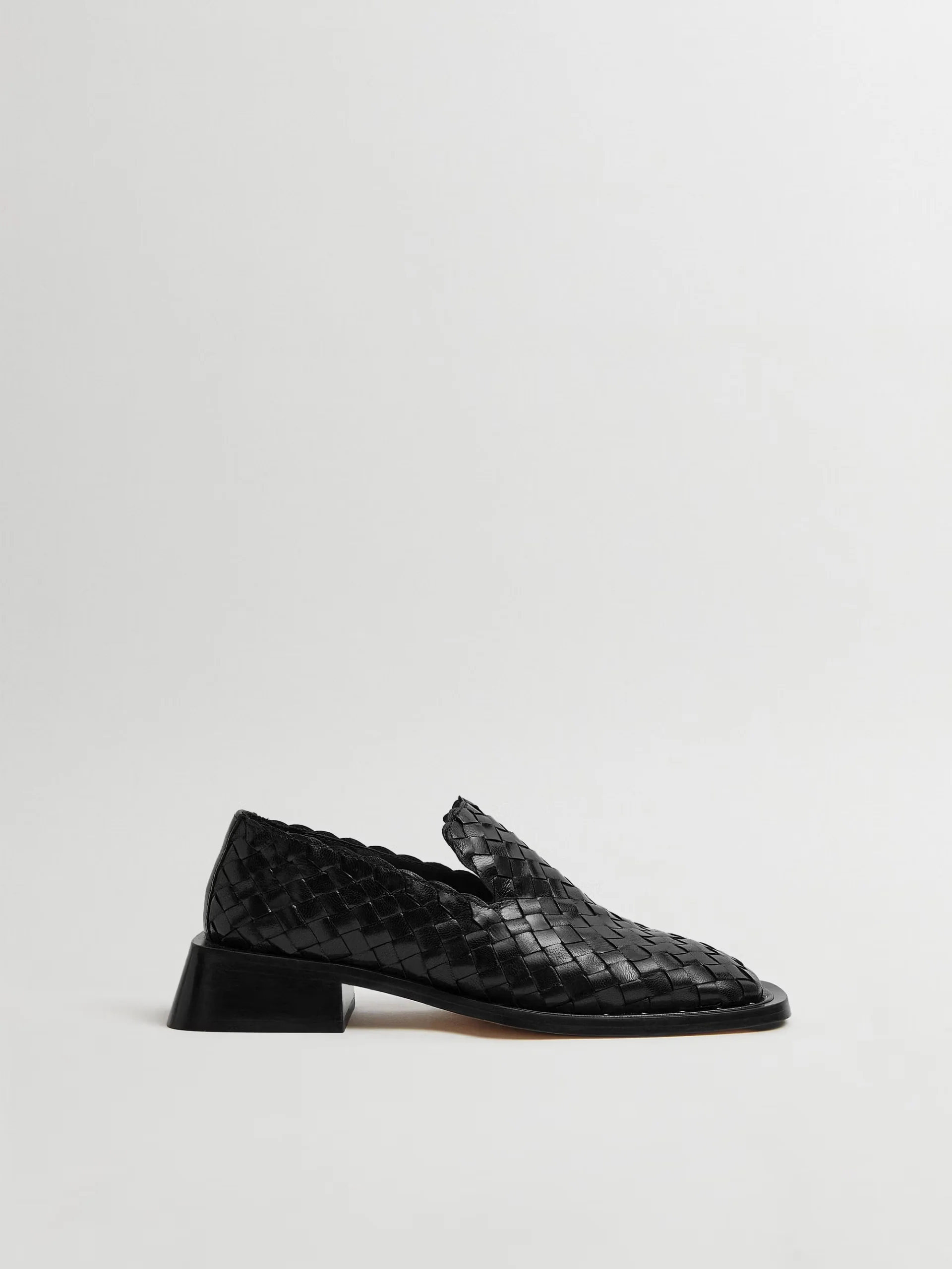 MIISTA Skye Black Loafers