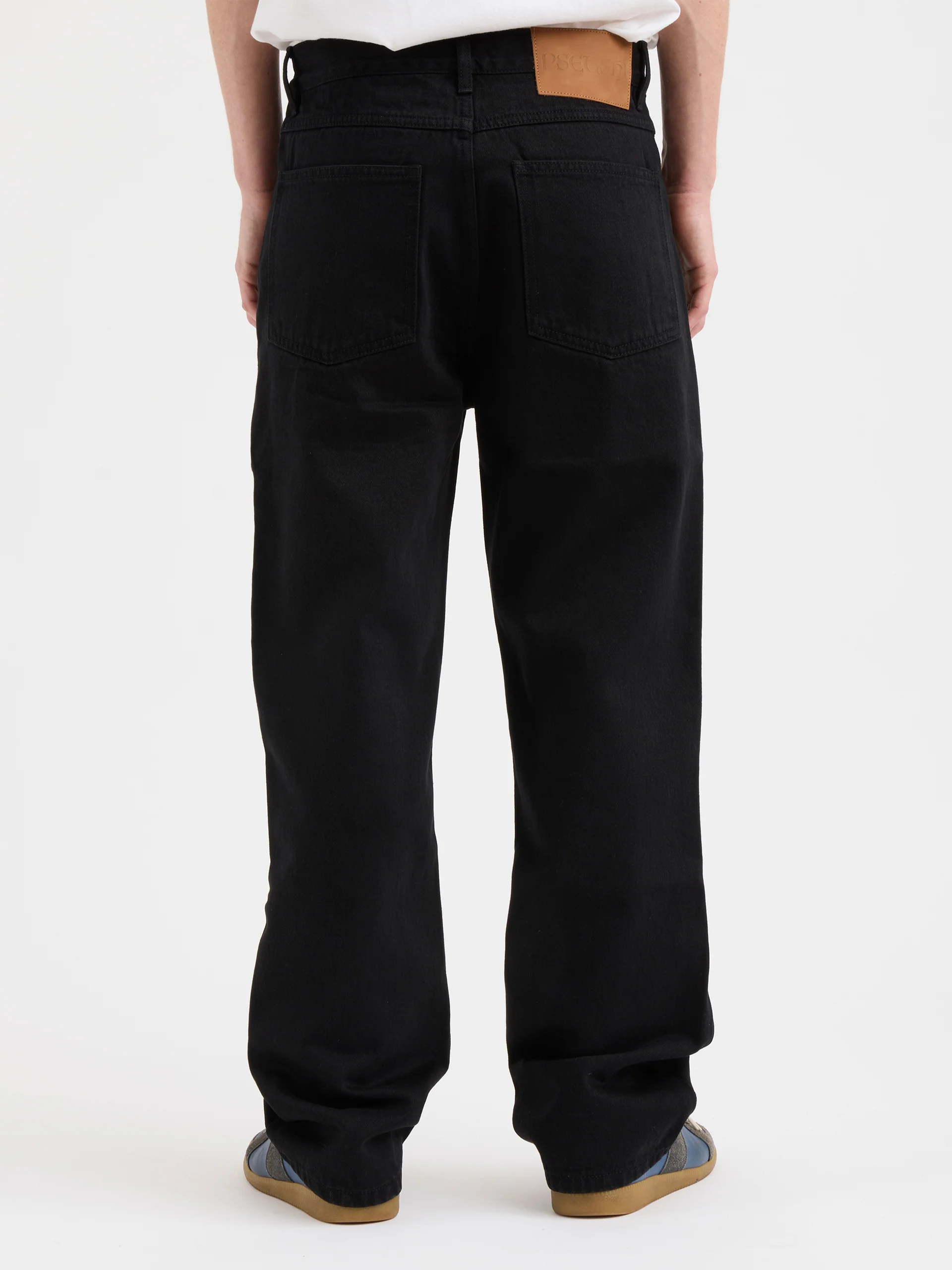 Pseushi Standard Cut Denim Rinsed Black - Image 3