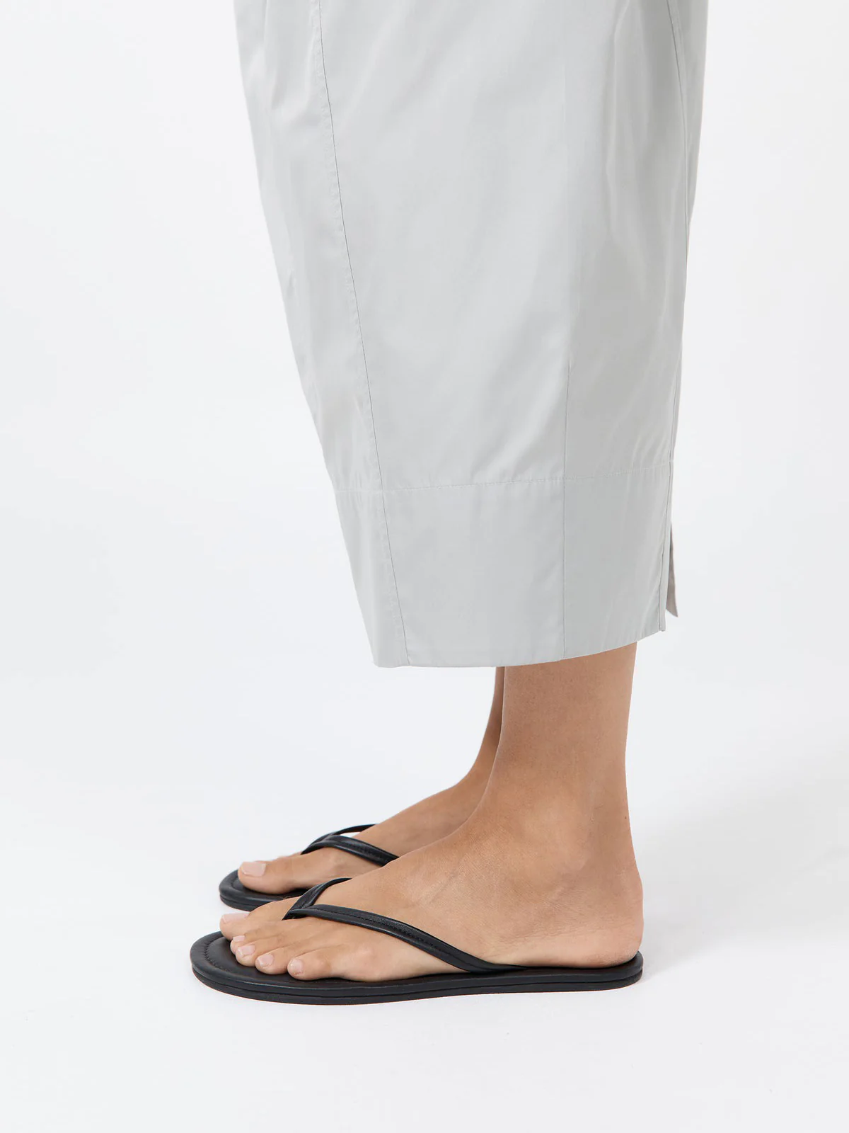 St Agni Thong Detail Slide Black - Image 4