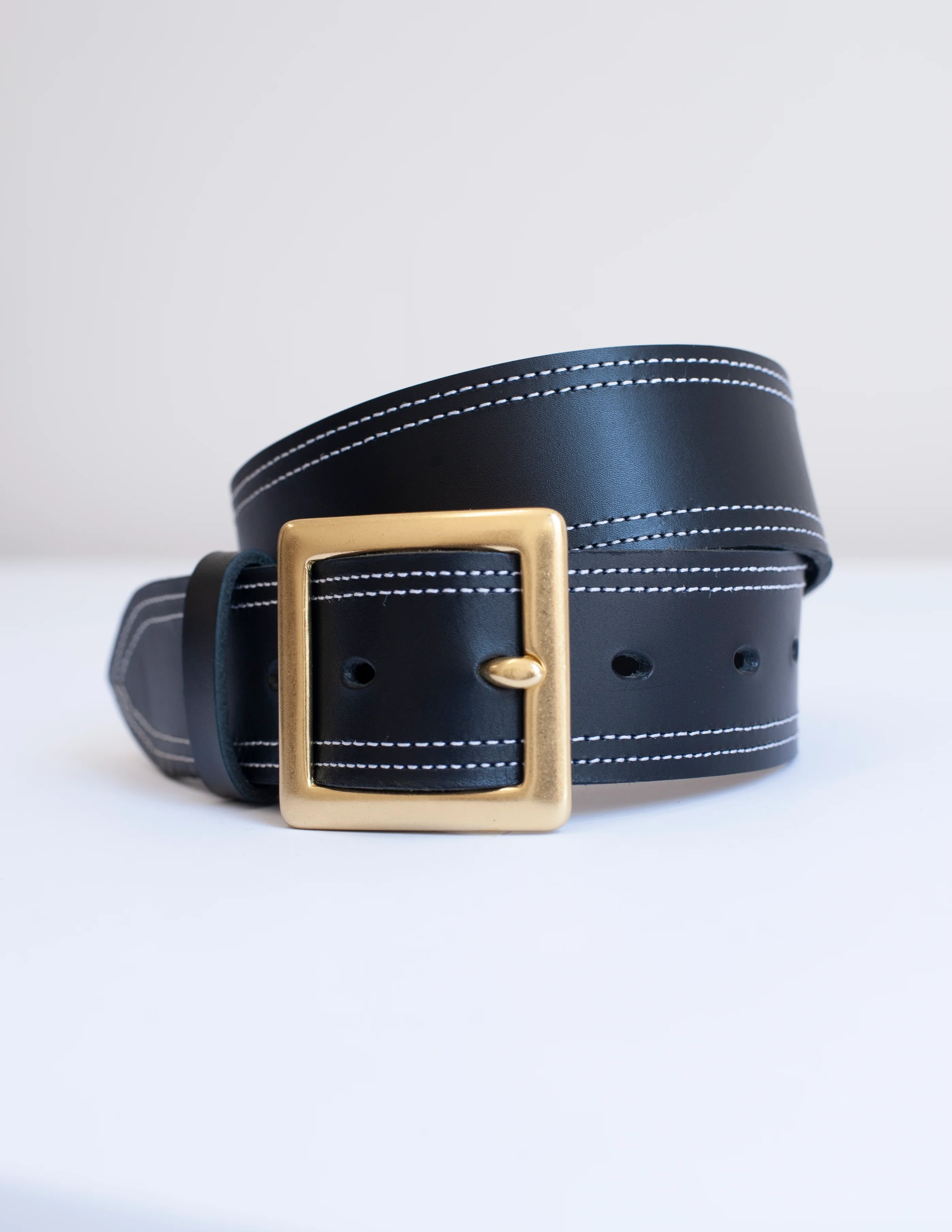 The Lair Daisy White Stitch Belt - Image 11